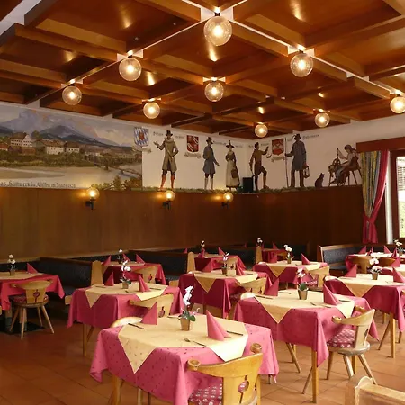 Huttwirt Guest house