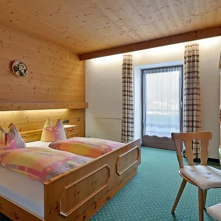 Huttwirt Guest house 2*