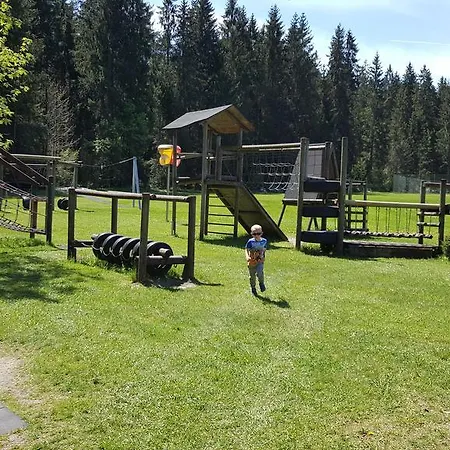 Huttwirt Guest house