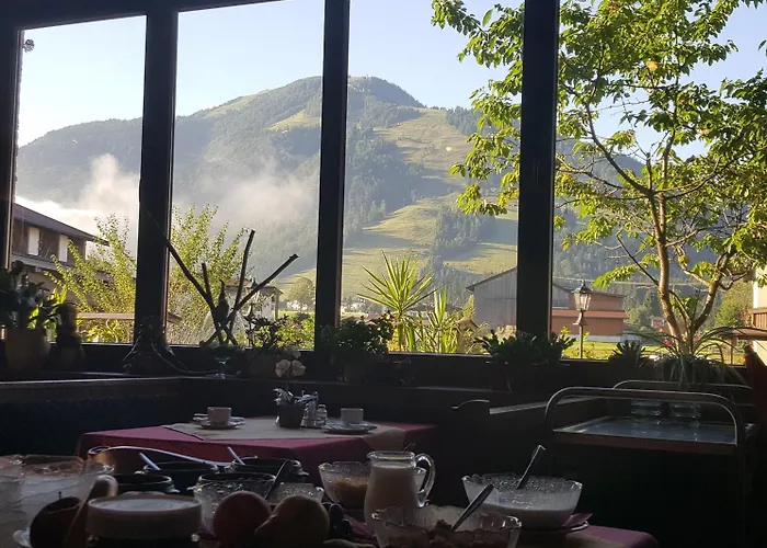 Huttwirt بيت ضيافة