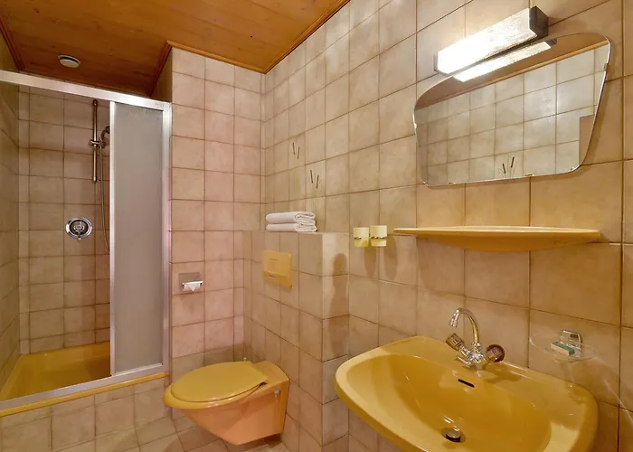 بيت ضيافة Huttwirt