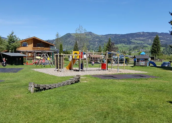 Huettwirt Konukevi Kössen