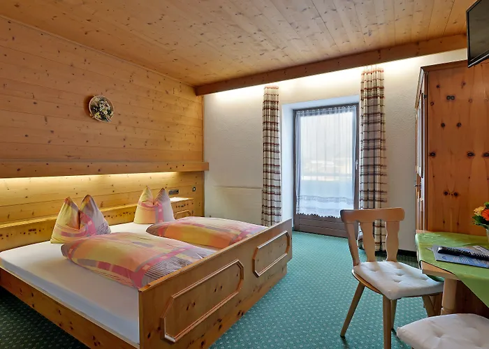 Huettwirt 2* Kössen