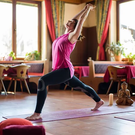 招待所 Huettwirt Kössen